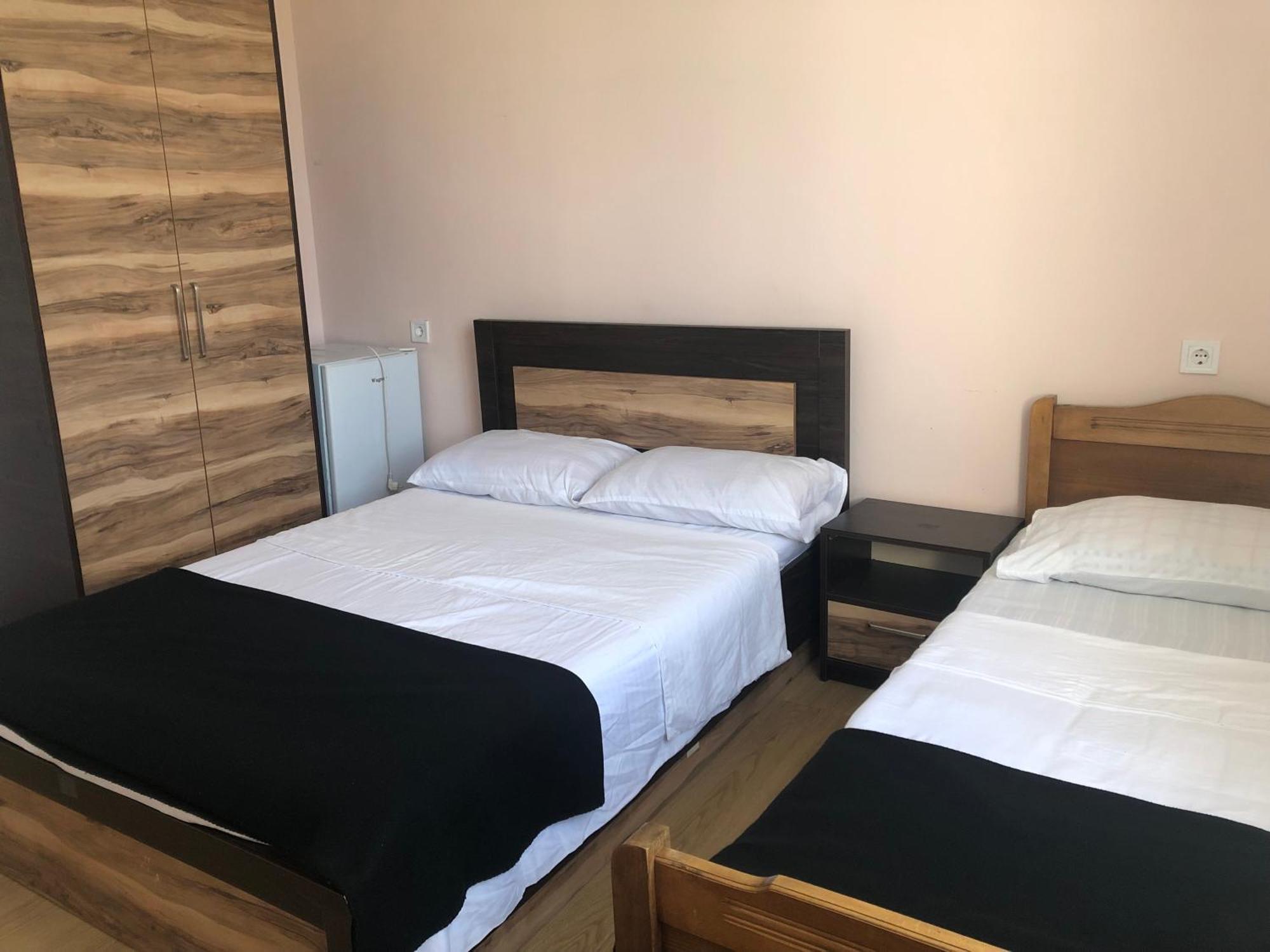 Hotel Mirage Уреки Экстерьер фото